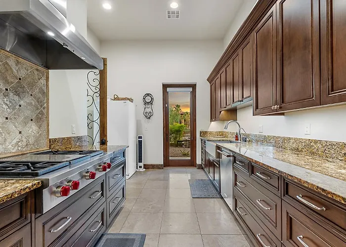 Mountain View Retreat - Pool, Spa, Theater Holiday home *