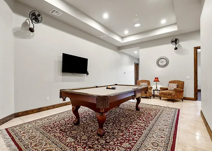 Mountain View Retreat - Pool, Spa, Theater Holiday home *